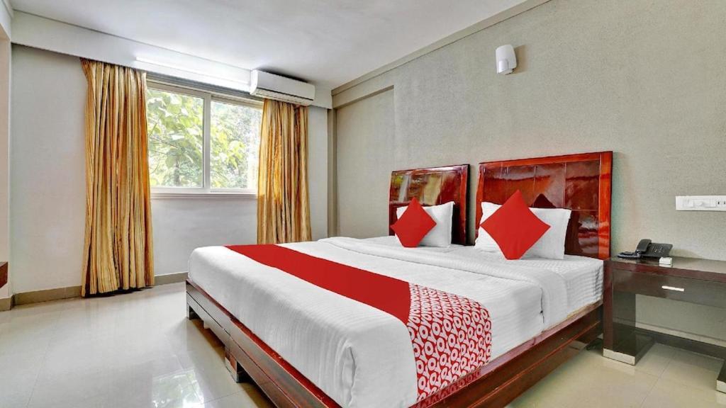 Hotel Aec Residency à Alappuzha Extérieur photo