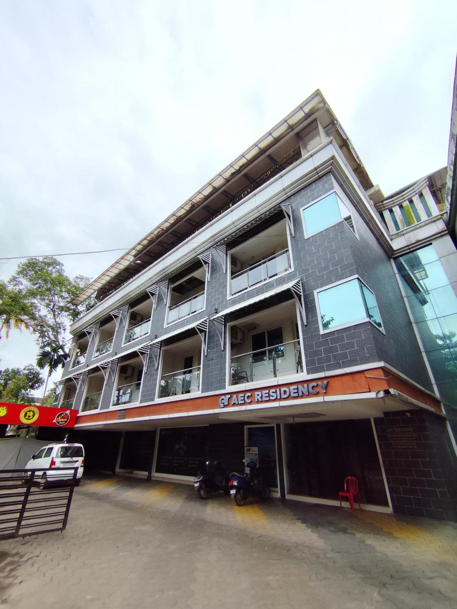 Hotel Aec Residency à Alappuzha Extérieur photo